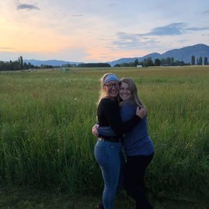 Meet your Posher, Laryssa